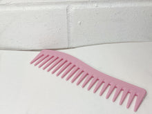 Load image into Gallery viewer, Cosmo Curve Comb - Pink
