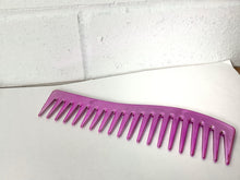 Load image into Gallery viewer, Cosmo Curve Comb Metallic Pink
